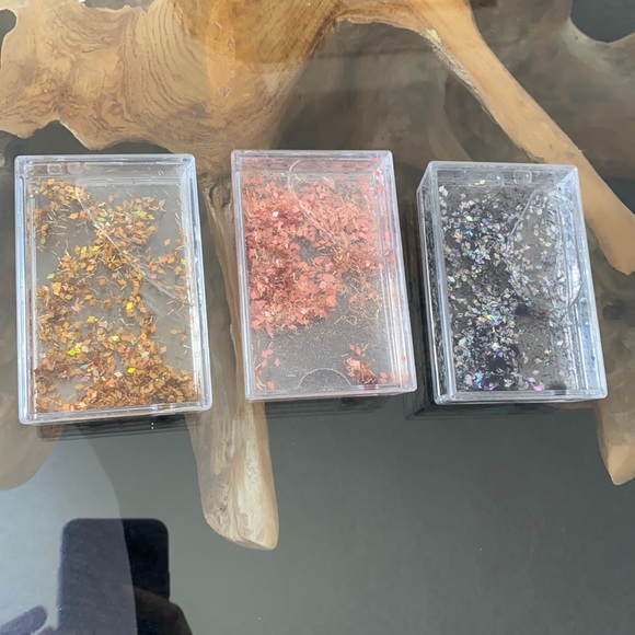 Other - Polaroid confetti picture frames